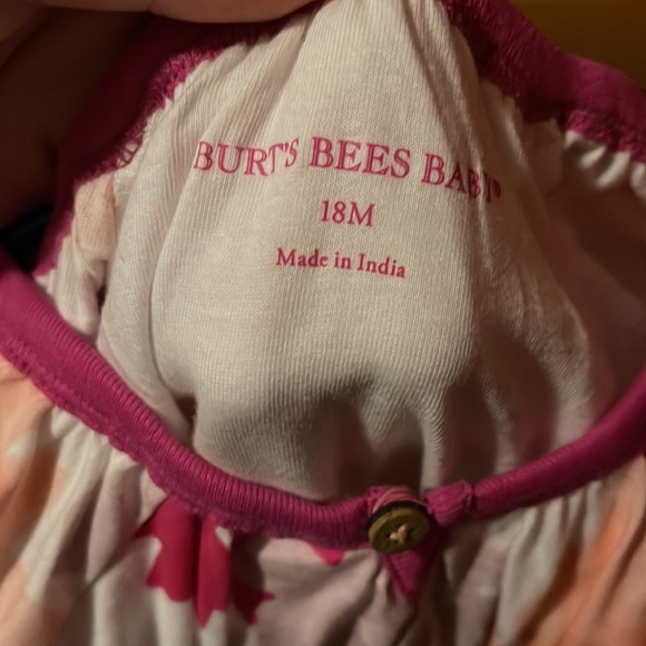 Baby Girl Easter dress. Worn once, Stain and tear free. Pleated. Smoke-free home - Picture 3 of 4